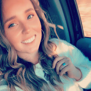 Meet your Posher, Kayla